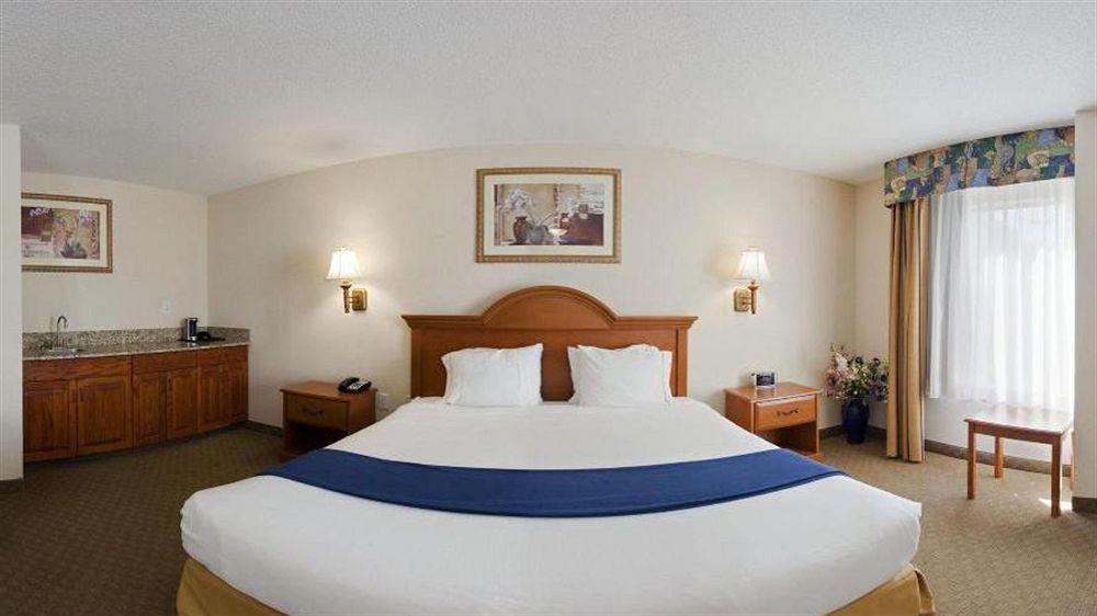 Clarion Pointe New Bern Hotel Phòng bức ảnh
