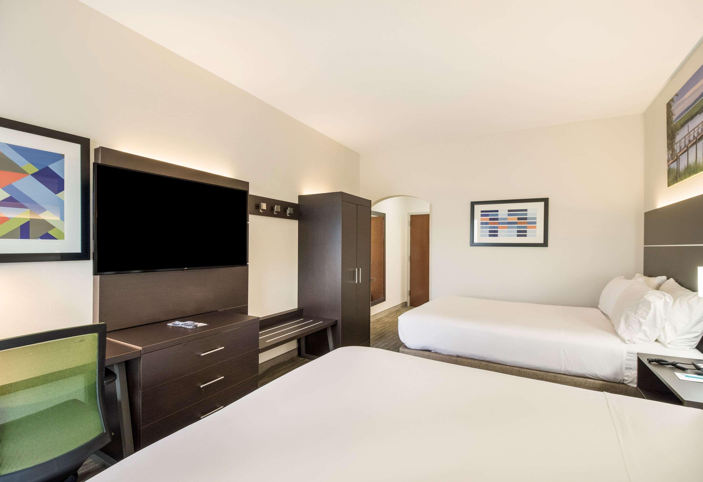 Clarion Pointe New Bern Hotel Ngoại thất bức ảnh