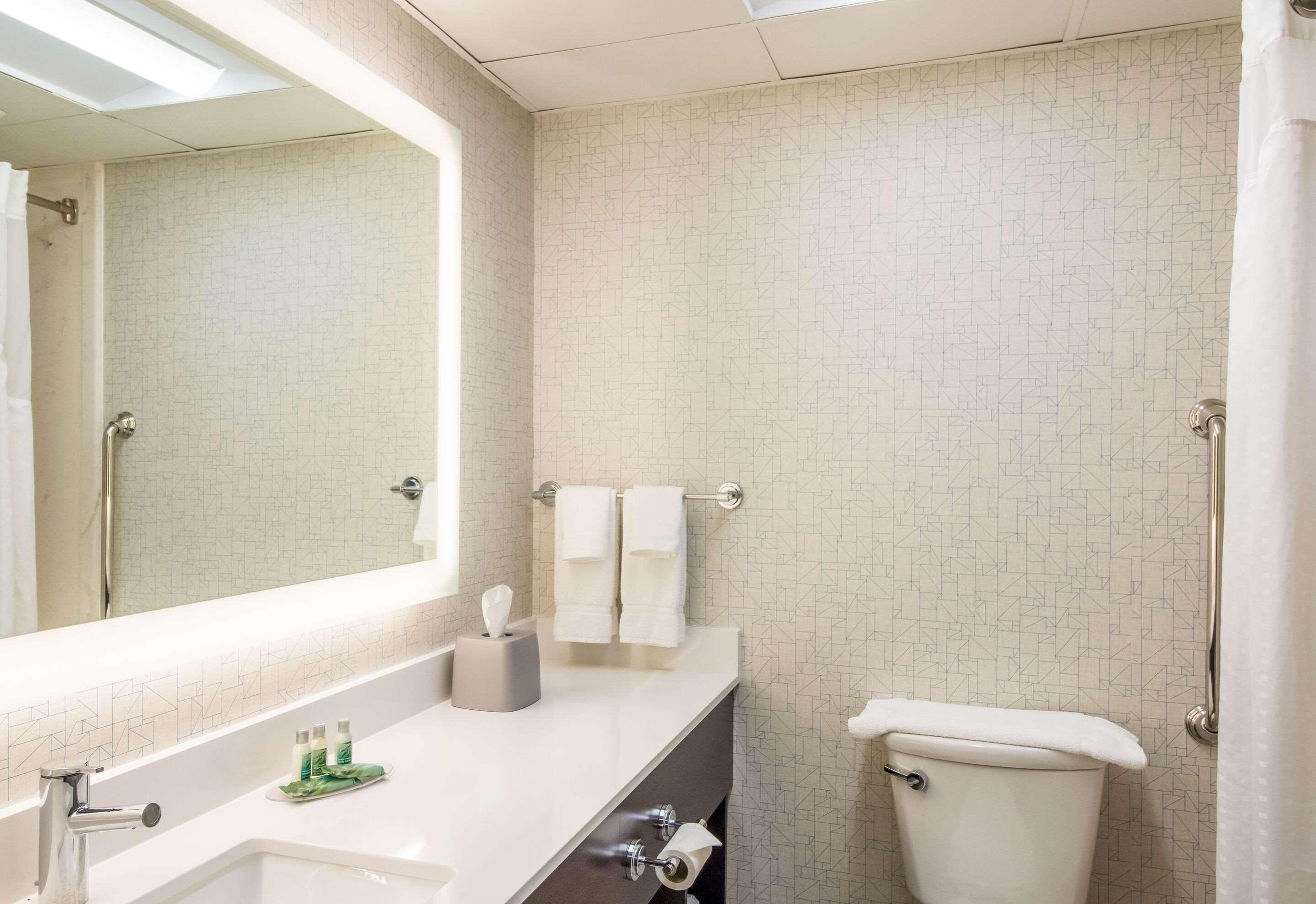 Clarion Pointe New Bern Hotel Ngoại thất bức ảnh