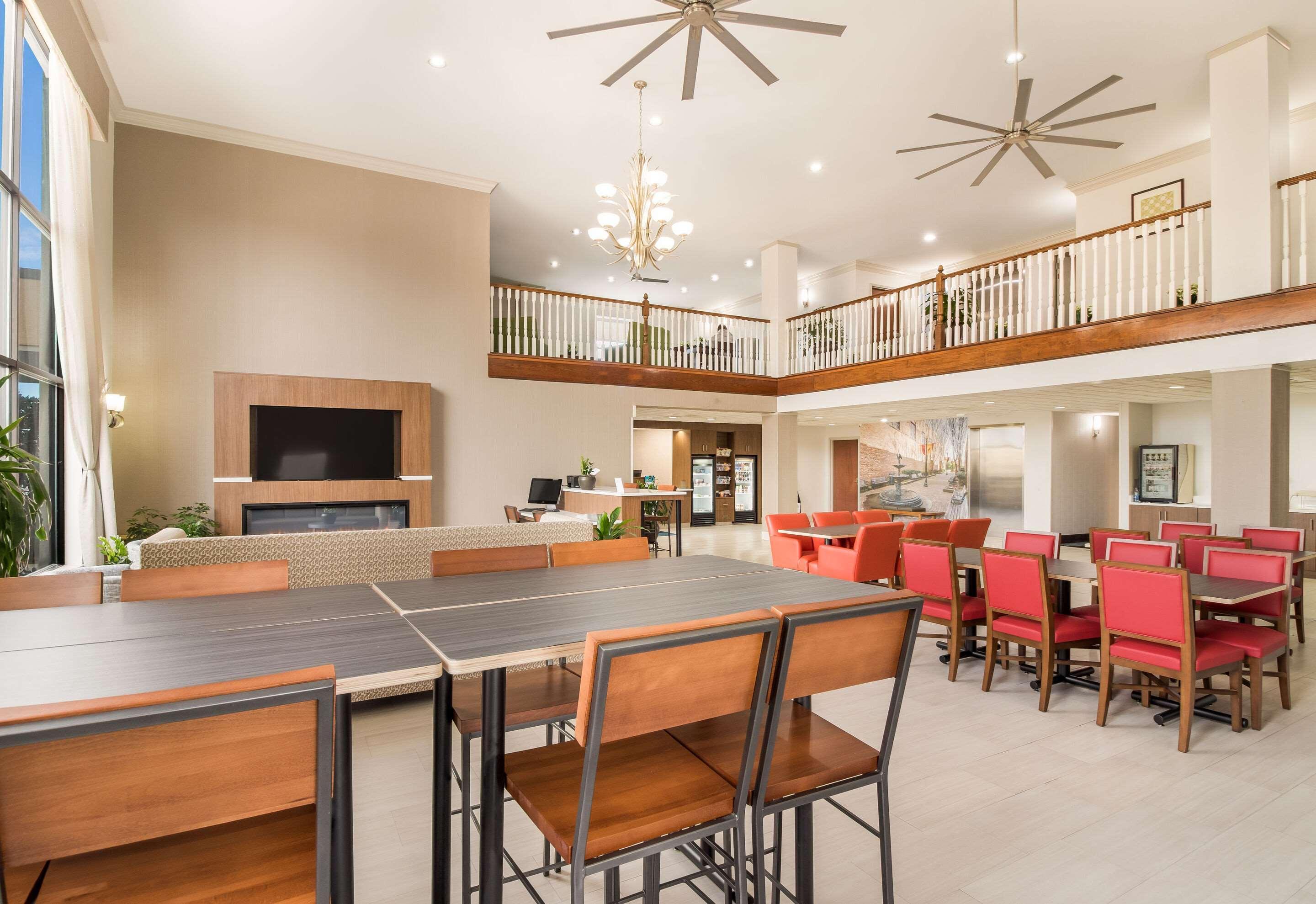 Clarion Pointe New Bern Hotel Ngoại thất bức ảnh