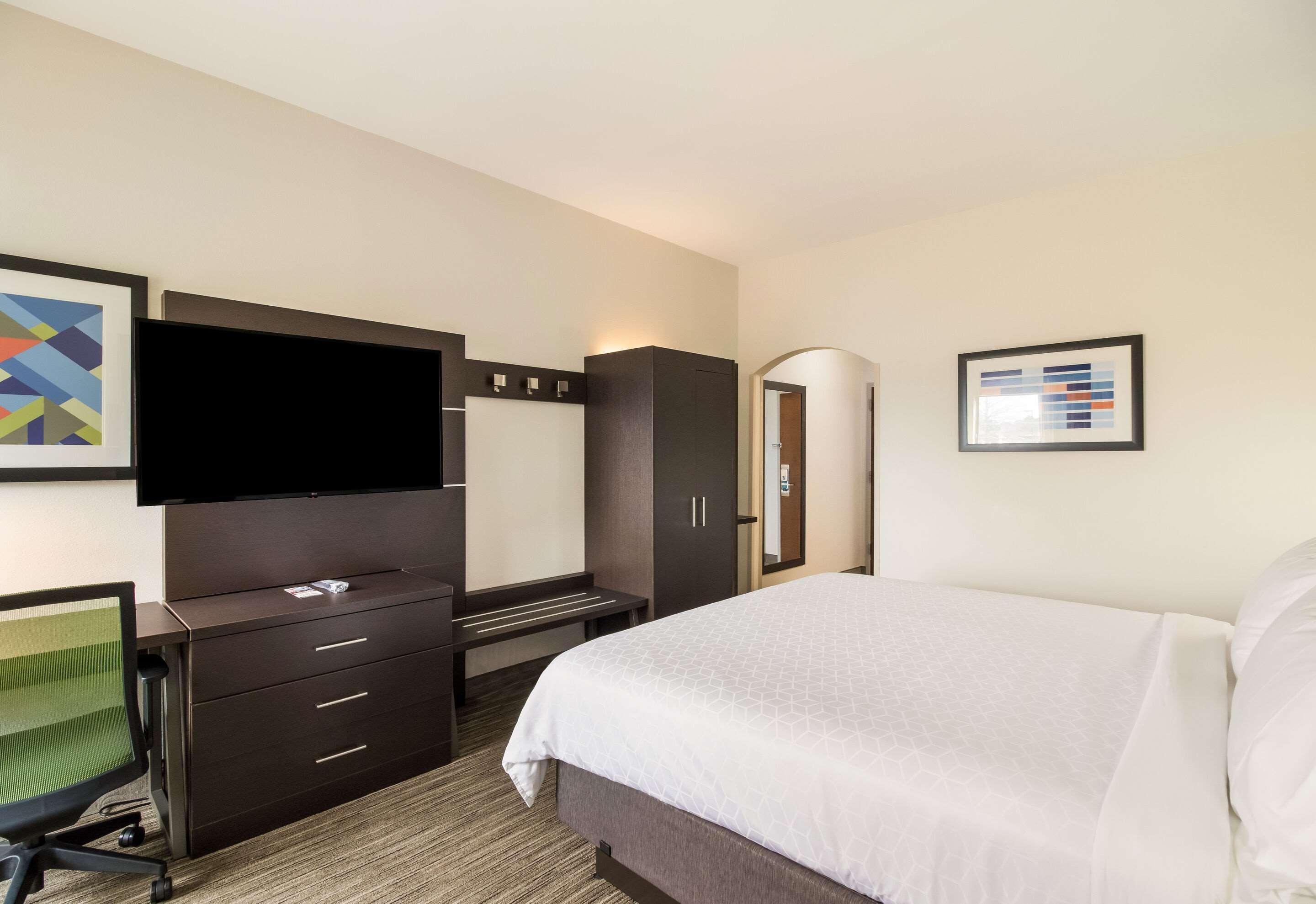 Clarion Pointe New Bern Hotel Ngoại thất bức ảnh