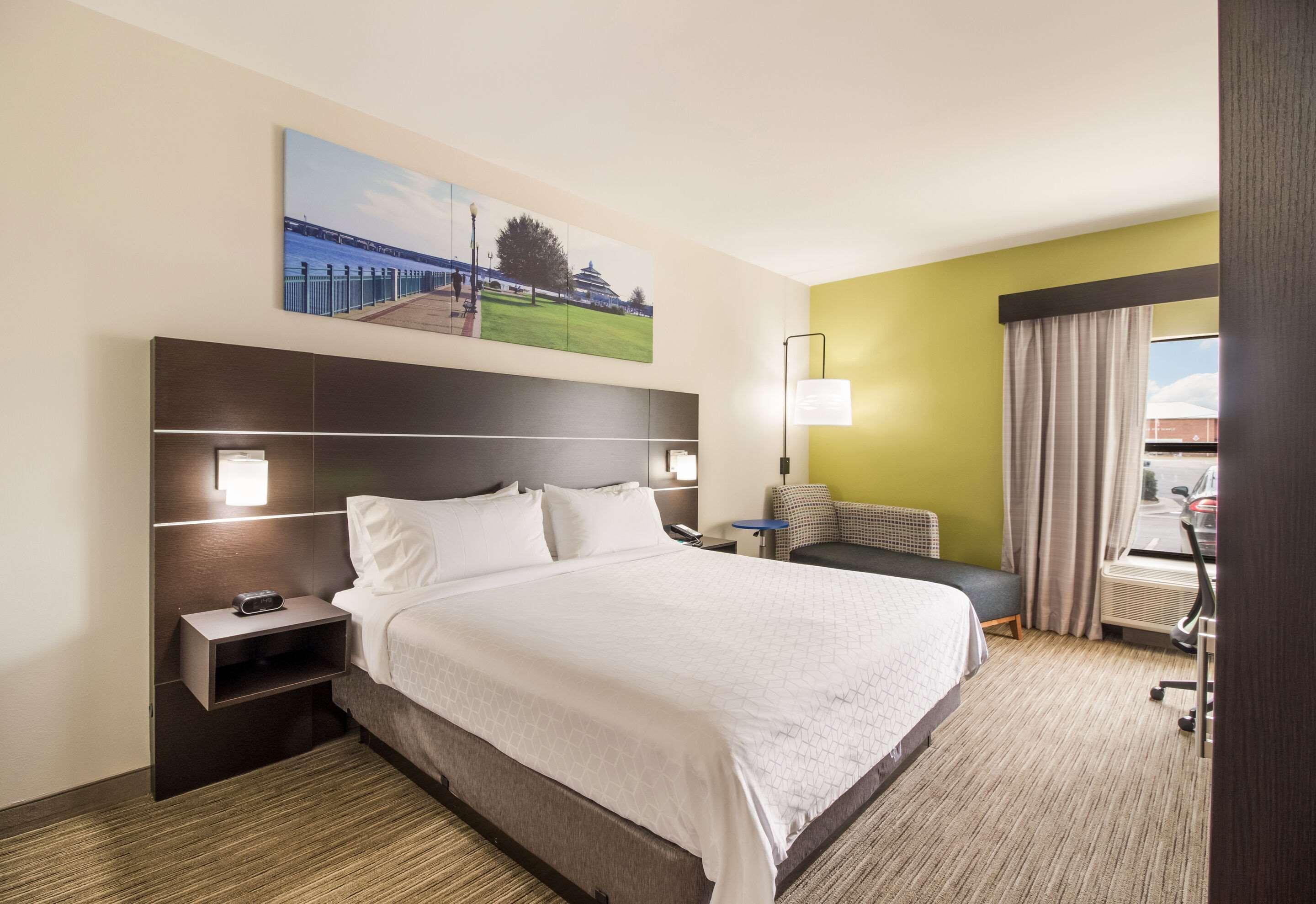 Clarion Pointe New Bern Hotel Ngoại thất bức ảnh
